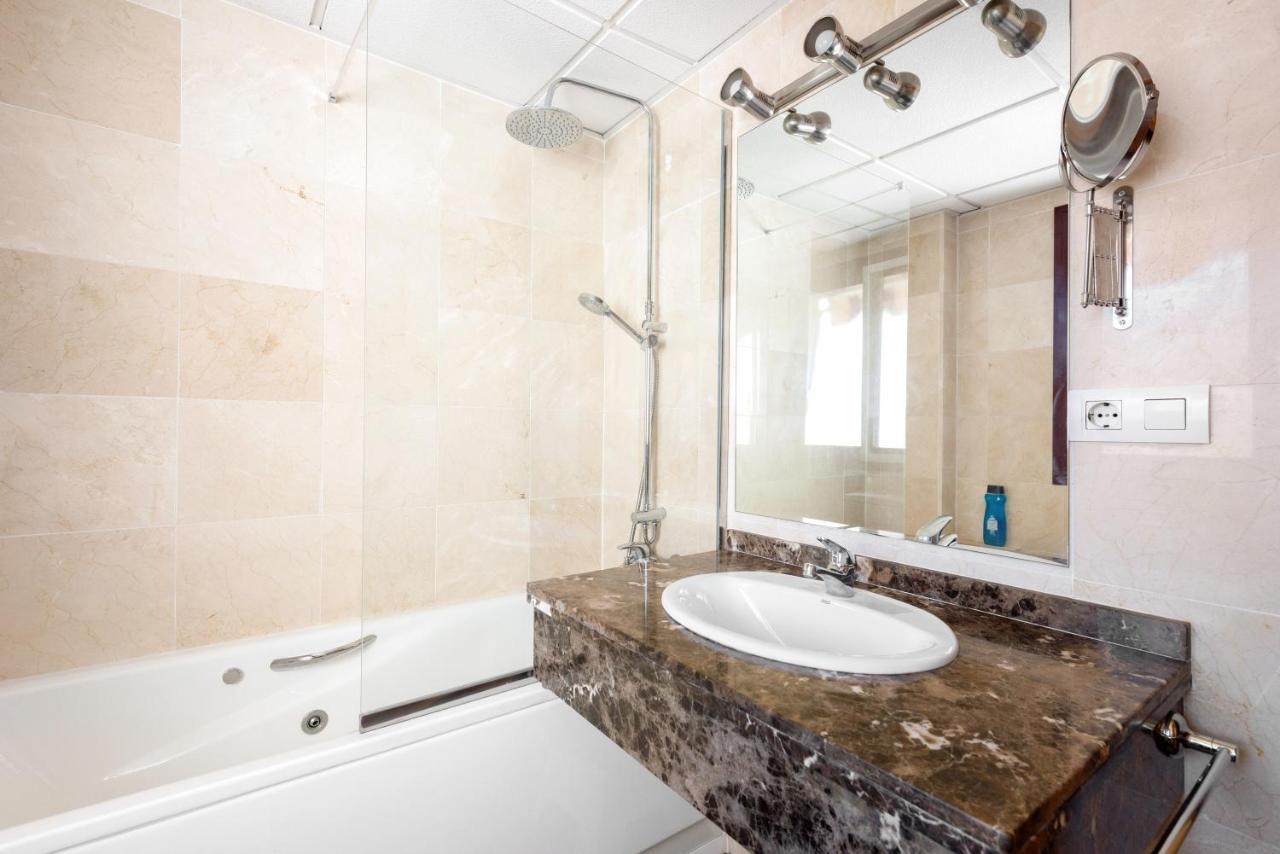 Carmen Estacion Apartment Malaga Exterior photo
